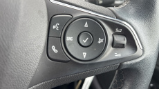 Vauxhall Crossland 1.2 Design 5dr Petrol Hatchback